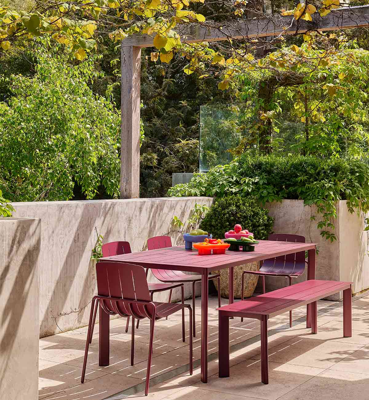 Sundowner Dining Table In Aubergine - Image 4